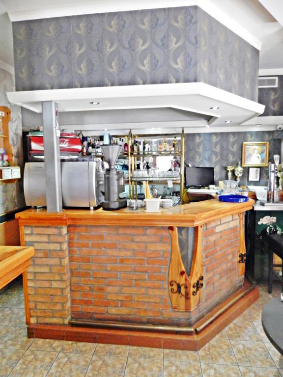 Caffe Pizzeria I Apartmani Bona Fides Nm Nova Varos Ngoại thất bức ảnh